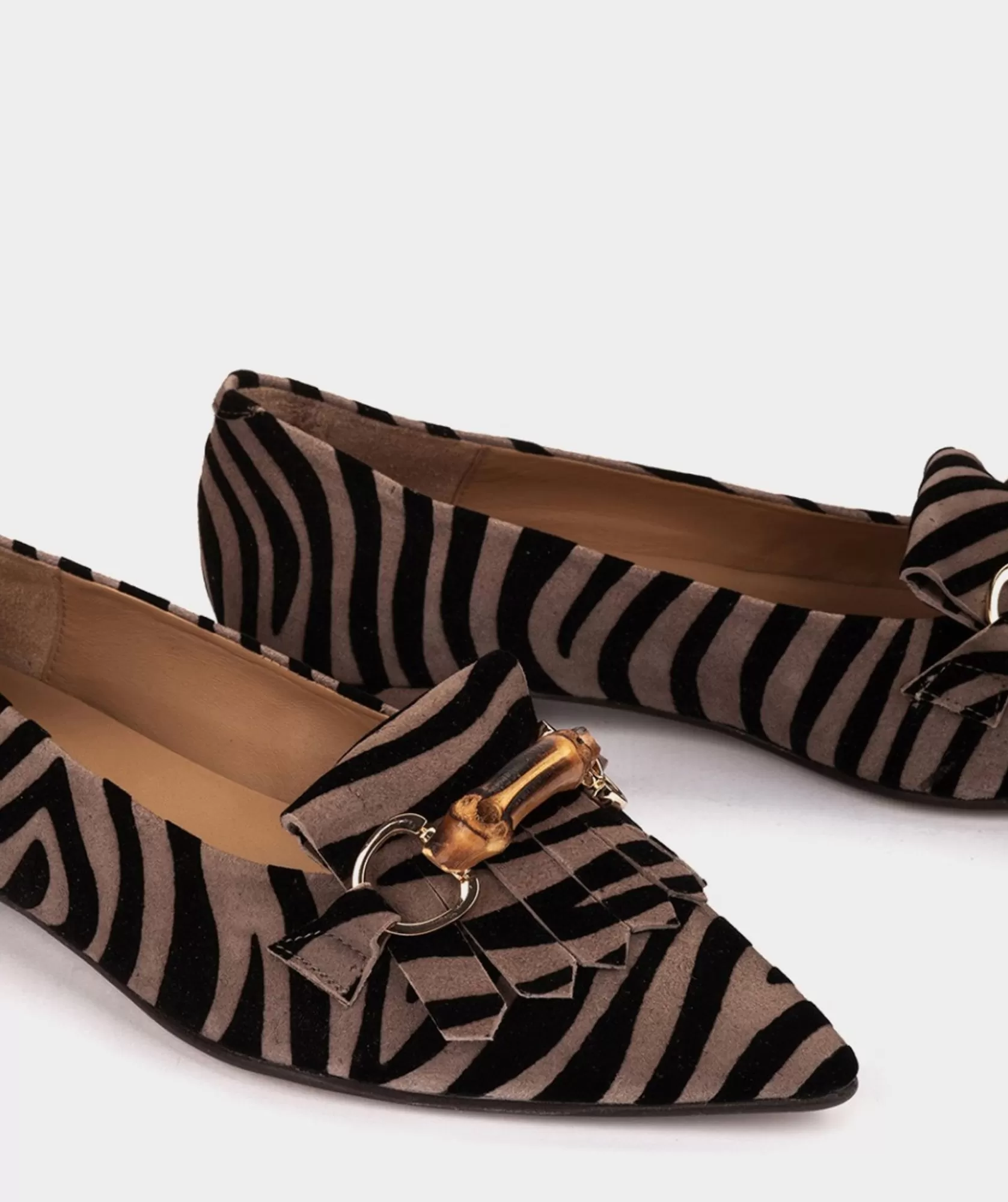 Calzado Pedro Miralles Bailarinas Fabricadas En Piel Con Estampado Animal Print Zebra Acero